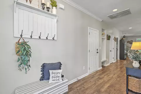 Entry Way - 621 Pendleton Dr, Moncks Corner, SC 29461 photo 3 of 8
