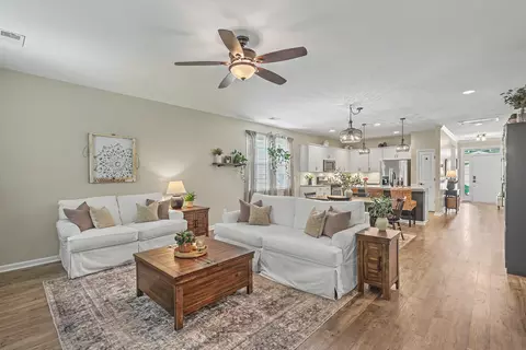 Entry Way - 621 Pendleton Dr, Moncks Corner, SC 29461 photo 6 of 8