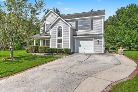 109 Creekside Dr, Summerville, SC 29485