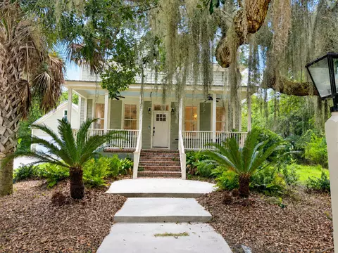 29 N Fort Fremont Ct, Saint Helena Island, SC 29920