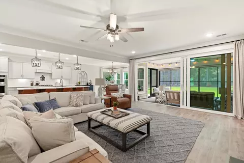 4252 Hugh Bennett Dr, Johns Island, SC 29455