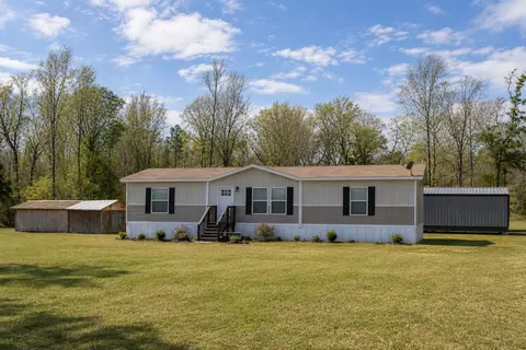 860 Coach Rd, Holly Hill, SC 29059