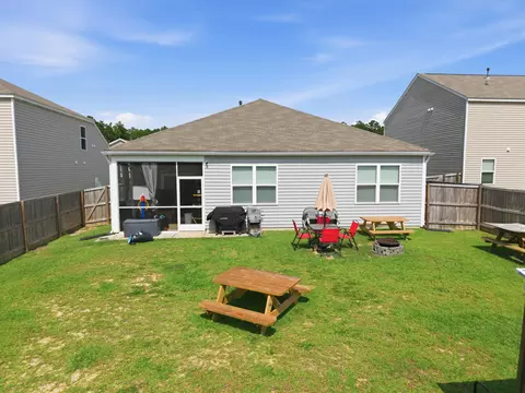Exterior - 411 Cedarview Rd, Summerville, SC 29486 photo 5 of 8