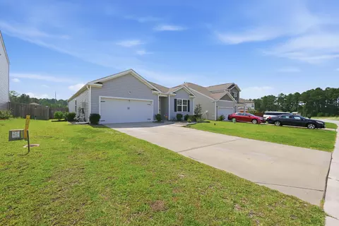 Exterior - 411 Cedarview Rd, Summerville, SC 29486 photo 7 of 8