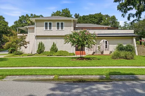 1082 Stonehenge Dr, Hanahan, SC 29410