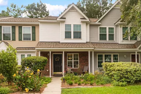 8037 Shadow Oak Dr, North Charleston, SC 29406