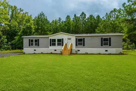 1064 Van Dyke Rd, Cottageville, SC 29435
