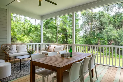 Exterior - 140 Oakview Ln, Wando, SC 29492 photo 8 of 11