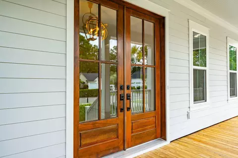 Entry Way - 140 Oakview Ln, Wando, SC 29492 photo 1 of 6