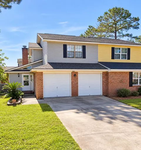 7663 Valleyview Cir, North Charleston, SC 29418