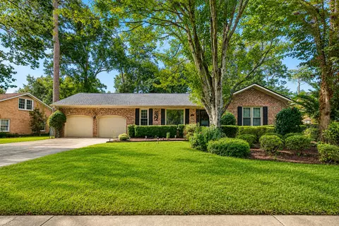 216 Chessington Cir, Summerville, SC 29485