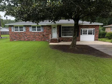 129 Belknap Rd, Goose Creek, SC 29445