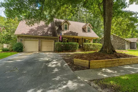 148 Southwold Cir, Goose Creek, SC 29445