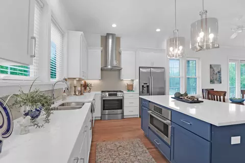 Kitchen - 1201 Gatch Ct, Mount Pleasant, SC 29464 photo 2 of 3