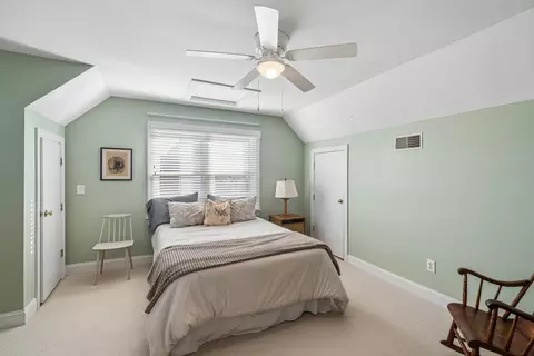 Bedroom - 711 Gate Post Dr, Mount Pleasant, SC 29464 photo 4 of 5