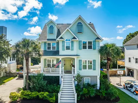 Exterior - 711 Gate Post Dr, Mount Pleasant, SC 29464 photo 10 of 11