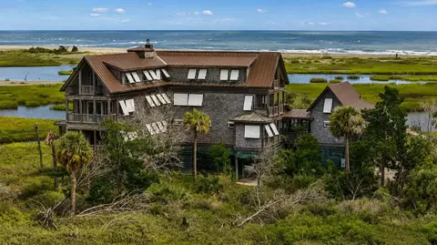 434 Pelican Flight Dr, Dewees Island, SC 29451