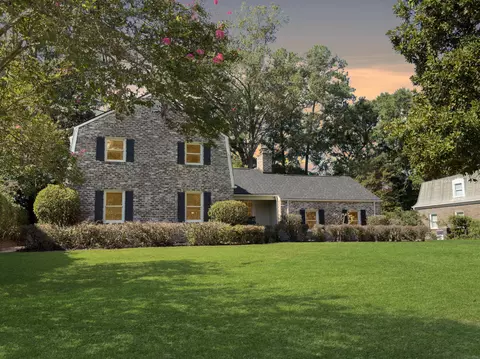 104 Lakeview Dr, Summerville, SC 29485