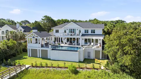 15 Waterway Island Dr, Isle Of Palms, SC 29451