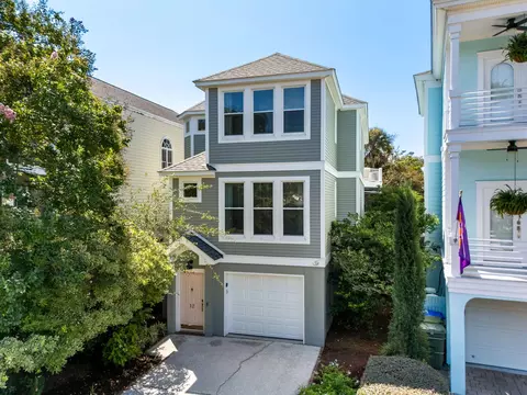 12 Yacht Harbor Ct, Isle Of Palms, SC 29451