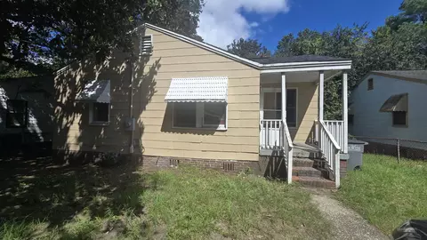 2388 Cambridge Ave, North Charleston, SC 29405