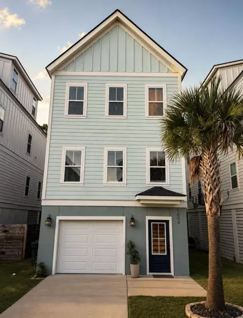 1004 Carmela Ct, North Charleston, SC 29405