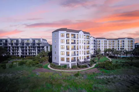 8000 Palmetto Dr #301, Isle Of Palms, SC 29451