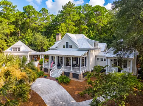 204 Royal Assembly Dr, Charleston, SC 29492