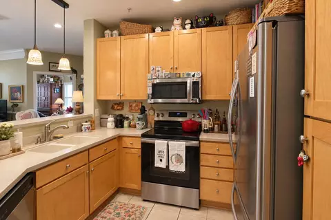 Kitchen - 1907 Basildon Rd, Mount Pleasant, SC 29466 photo 1 of 1