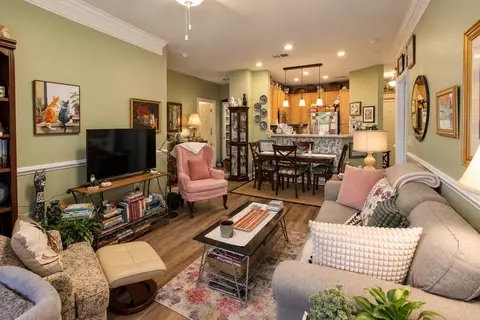 Living - 1907 Basildon Rd, Mount Pleasant, SC 29466 photo 2 of 3