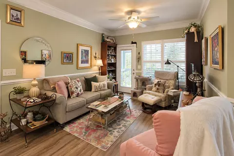 Living - 1907 Basildon Rd, Mount Pleasant, SC 29466 photo 1 of 3