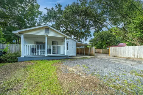 2136 Easy St, North Charleston, SC 29406