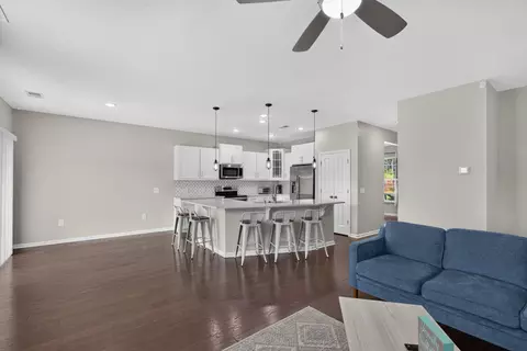 Entry Way - 151 Lakelyn Rd, Moncks Corner, SC 29461 photo 2 of 4