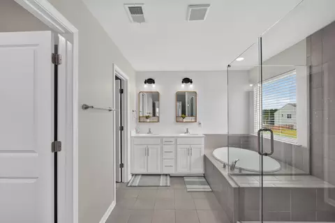 Bath - 151 Lakelyn Rd, Moncks Corner, SC 29461 photo 3 of 5