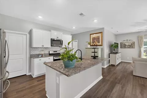 Entry Way - 464 Cedarview Rd, Summerville, SC 29486 photo 4 of 11