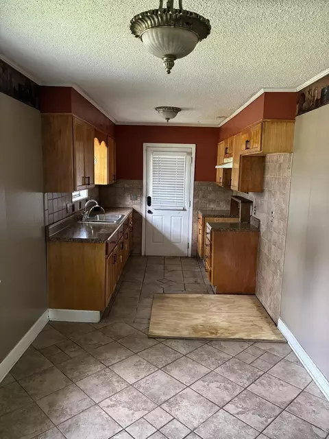 Kitchen - 804 Gadsen Loop Loop, Walterboro, SC 29488 photo 2 of 2