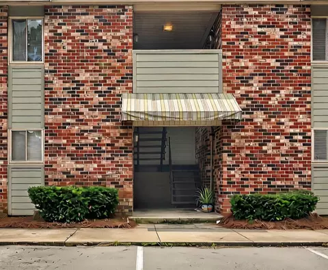 807 Andrea Ln, Hanahan, SC 29410