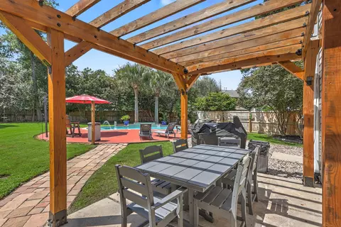 Exterior - 104 Arithmetic Ct, Ladson, SC 29456 photo 4 of 10