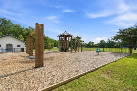 Exterior - 622 Woolum Dr, Moncks Corner, SC 29461 photo 10 of 11