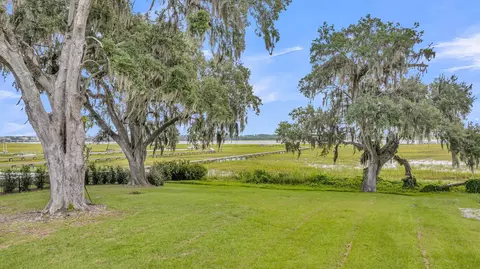 4033 Kaolin St, Charleston, SC 29407