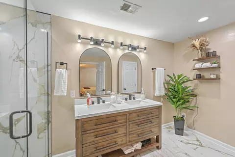 Bath - 320 Harry Ln, Moncks Corner, SC 29461 photo 1 of 4