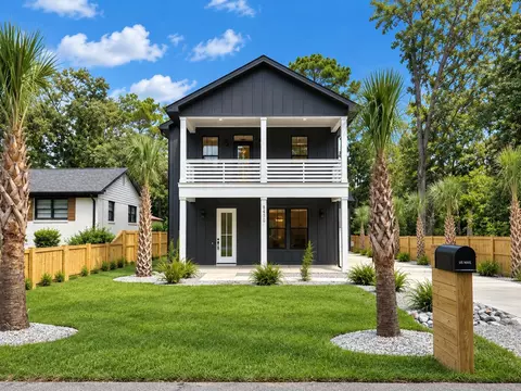 5836 Beverly Dr, Hanahan, SC 29410