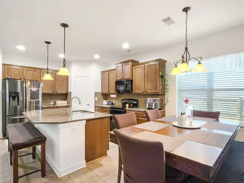 Kitchen - 224 Devonshire Dr, Moncks Corner, SC 29461 photo 4 of 5