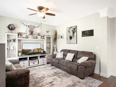 Living - 224 Devonshire Dr, Moncks Corner, SC 29461 photo 1 of 7