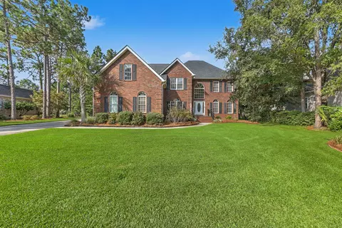 105 Glen Eagles Dr, Summerville, SC 29483