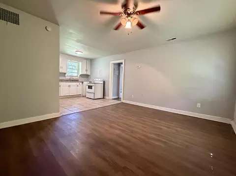 1814 English St, North Charleston, SC 29405