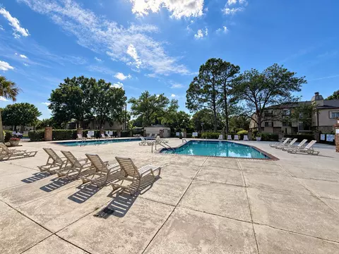 Exterior - 307 Menlo Dr, Columbia, SC 29210 photo 2 of 5