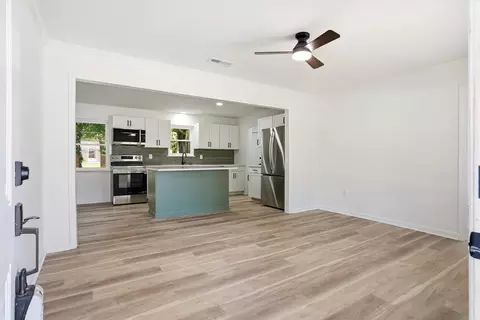 8836 Bucknell Dr, North Charleston, SC 29406