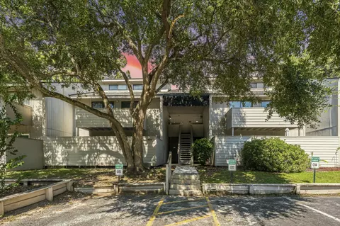 403 Greenmeadow Dr, Goose Creek, SC 29445