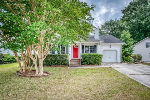6634 Bent Creek Dr, North Charleston, SC 29420